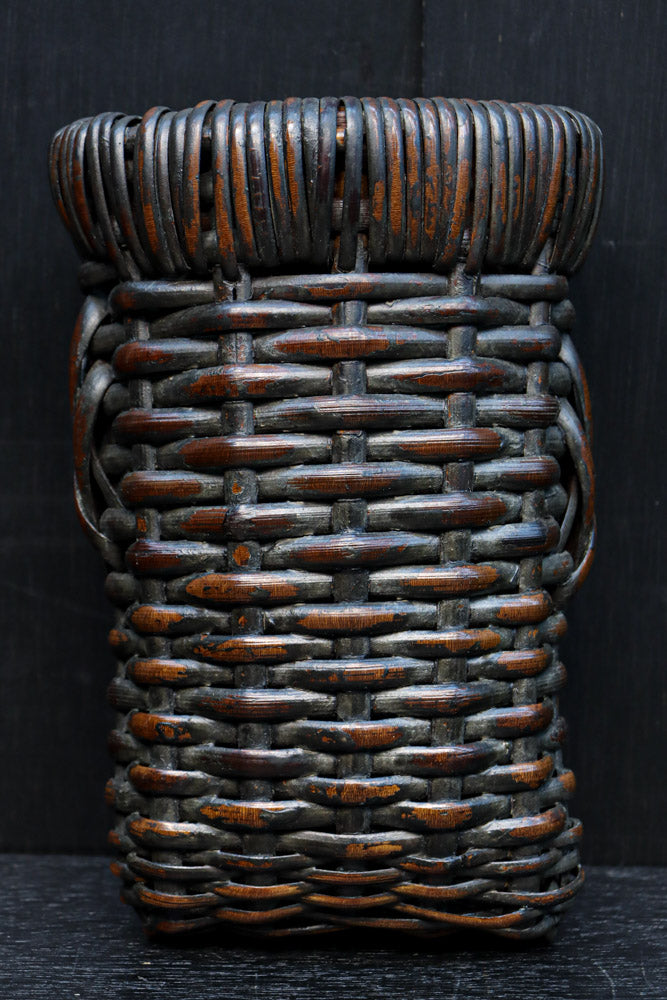 一輪挿しに!! 小型サイズの竹編み花カゴ　DC8860　在庫1組