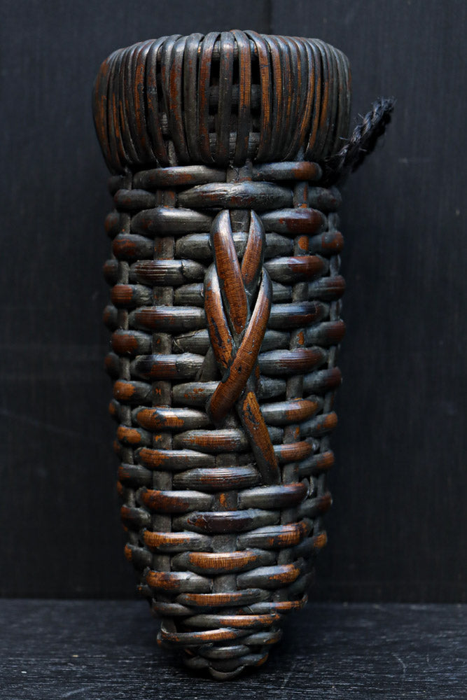 一輪挿しに!! 小型サイズの竹編み花カゴ　DC8860　在庫1組