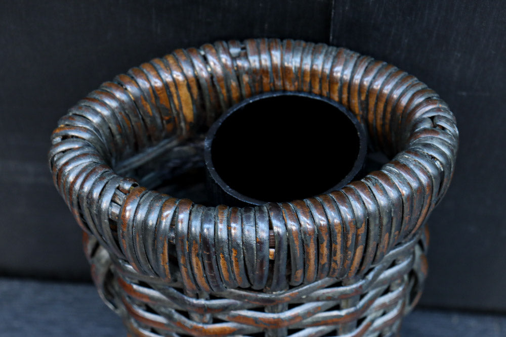 一輪挿しに!! 小型サイズの竹編み花カゴ　DC8860　在庫1組