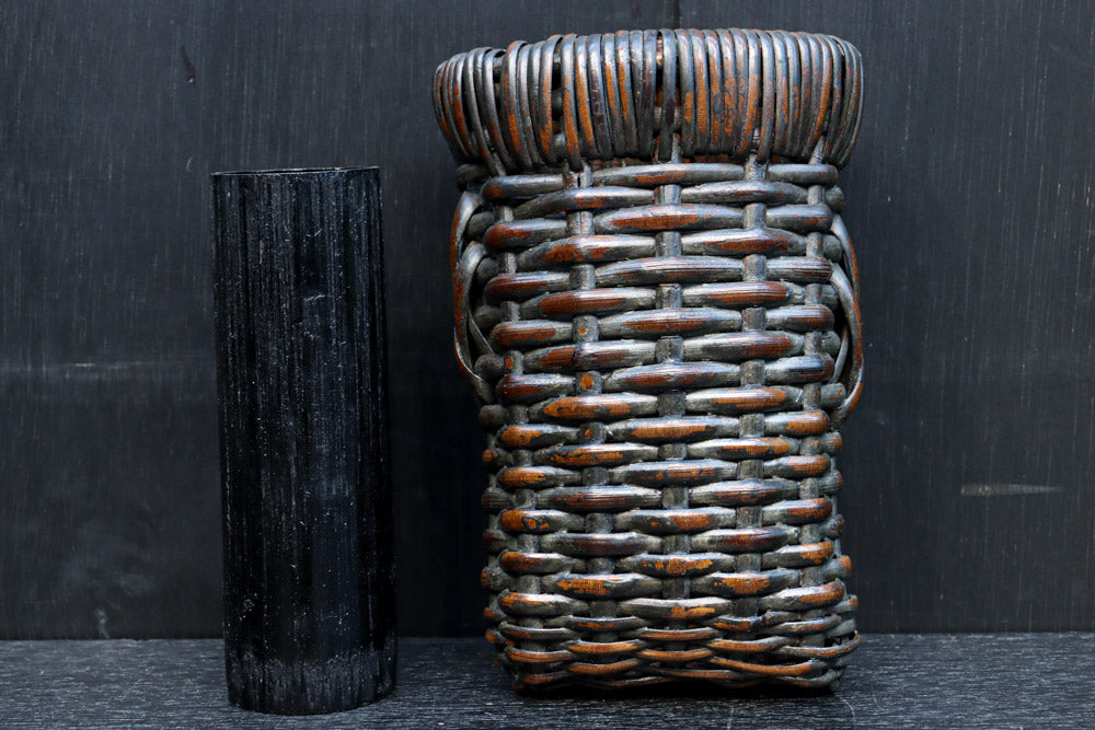 一輪挿しに!! 小型サイズの竹編み花カゴ　DC8860　在庫1組