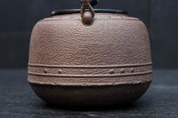 シンプルな装飾で風情ある｢浄清｣銘入り鉄瓶　DC8861