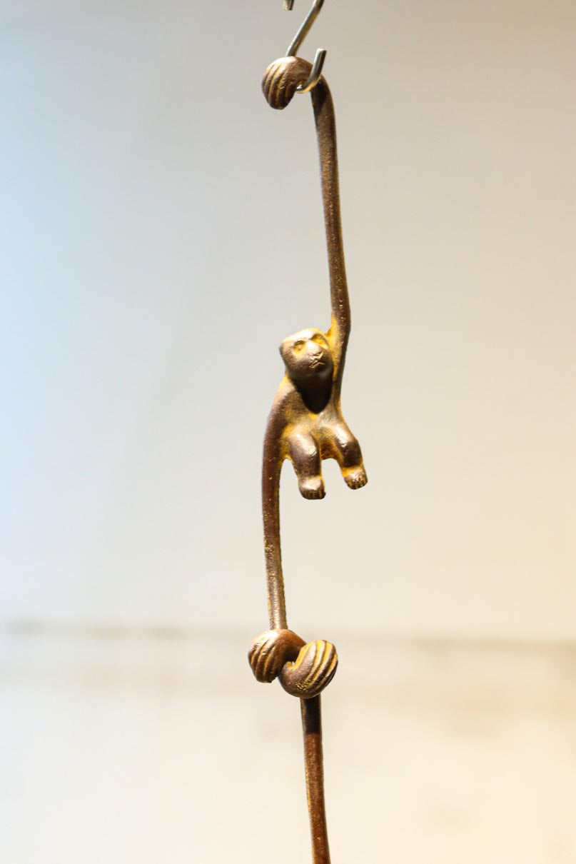 ススキ模様の花器をお猿さんが支える吊るし花器セット DC8862 在庫2個