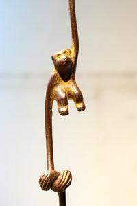 ススキ模様の花器をお猿さんが支える吊るし花器セット　DC8862　在庫1個