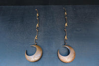 ススキ模様の花器をお猿さんが支える吊るし花器セット　DC8862　在庫1個