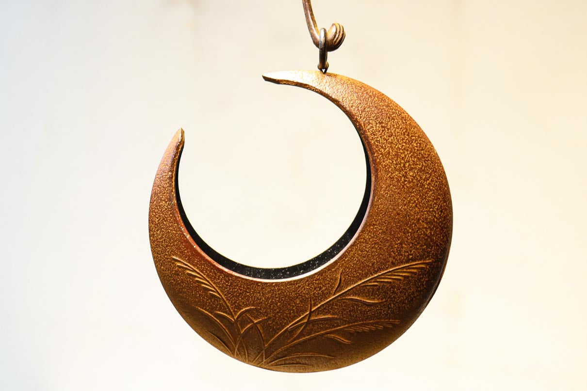 ススキ模様の花器をお猿さんが支える吊るし花器セット　DC8862　在庫1個