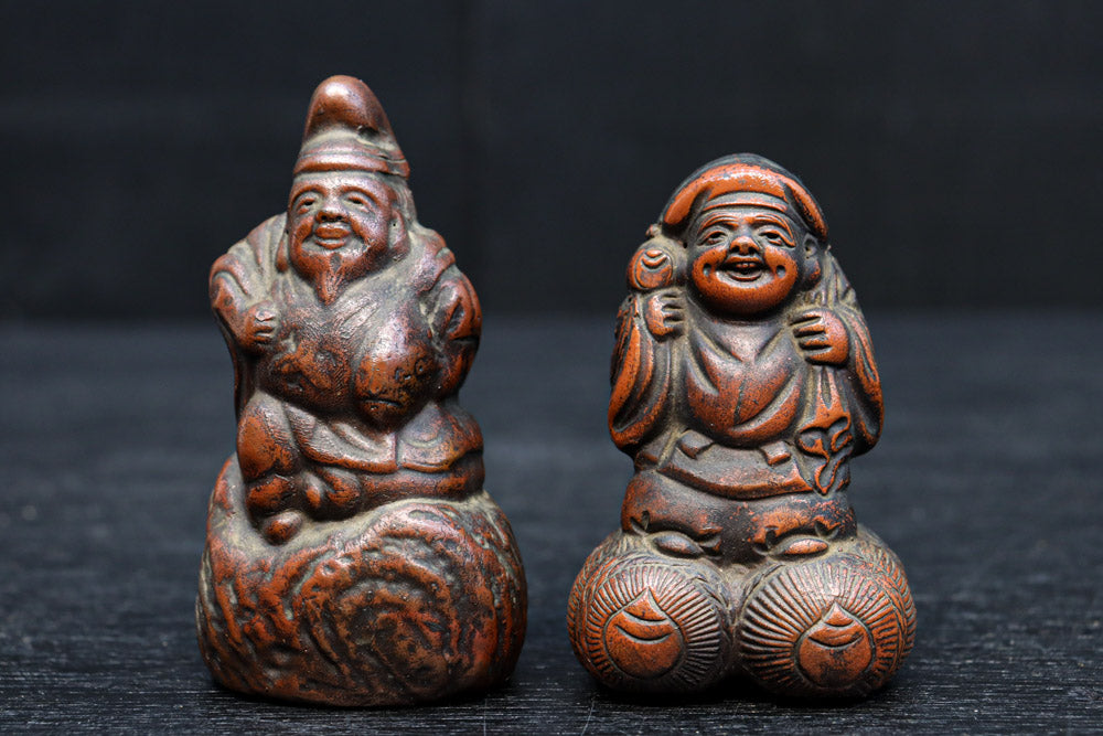 小型サイズ!! 朱に彩られた心和む表情が素敵な恵比須様と大黒様のセット　DC8865　在庫2個1組