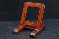 赤みある色彩に杢目が浮かぶ大型皿立て　DC8871