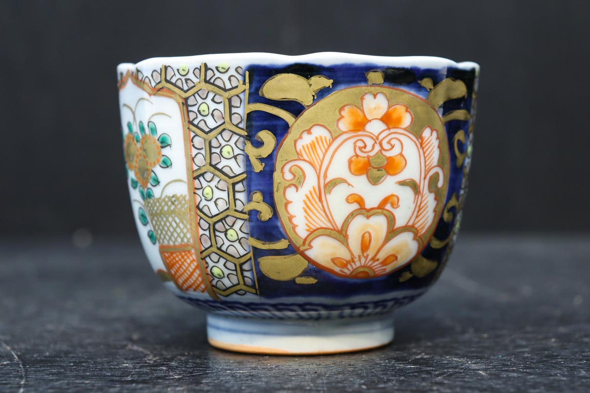 鮮やかな色彩で雅な面持ちの古伊万里の向付　DC8877　在庫3個