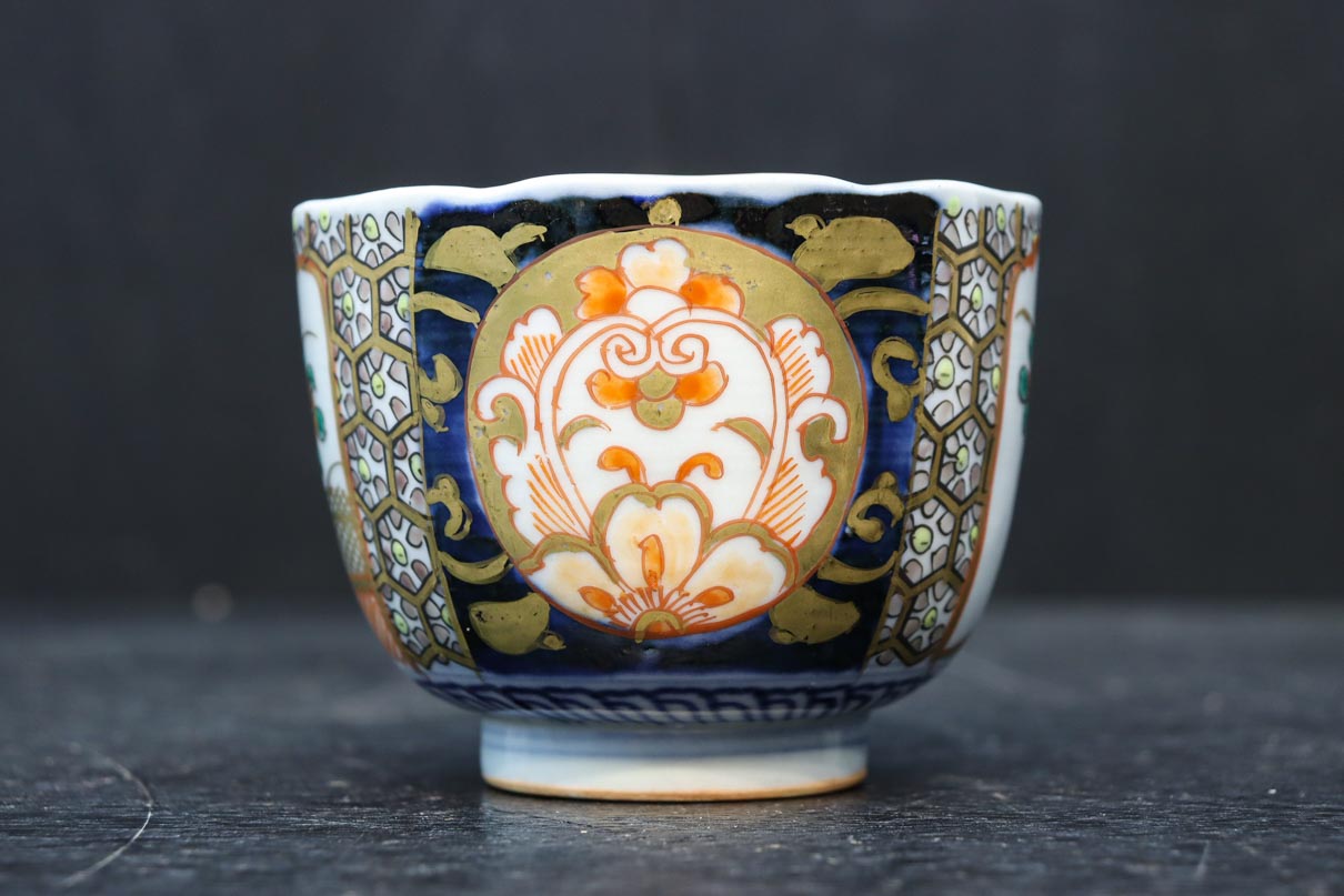 鮮やかな色彩で雅な面持ちの古伊万里の向付　DC8877　在庫3個