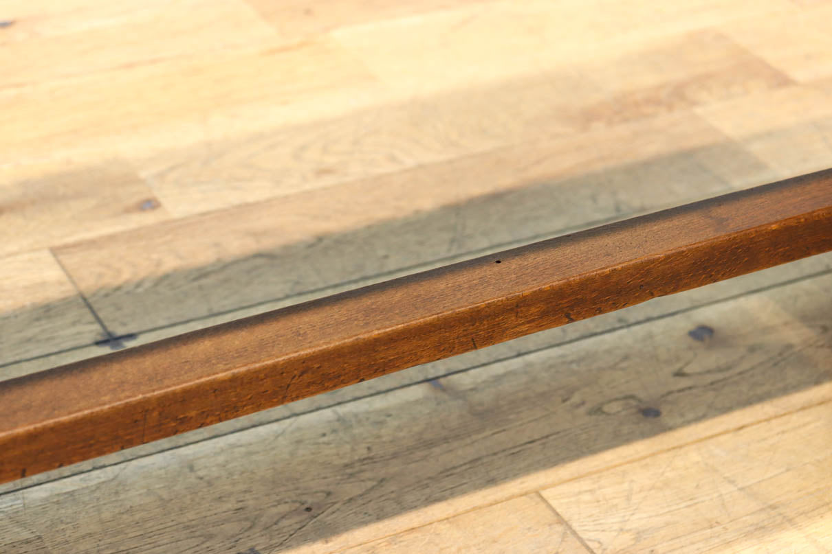 魅力的な古色を纏う趣きのあるベンチ　DC8878