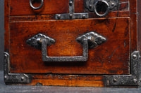 時代の風合いが味わいのある硯箱(鍵付き)　DC8879