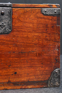 時代の風合いが味わいのある硯箱(鍵付き)　DC8879