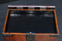 時代の風合いが味わいのある硯箱(鍵付き)　DC8879