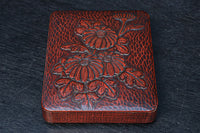 菊の花が美しく描かれた鎌倉彫の硯箱　DC8880