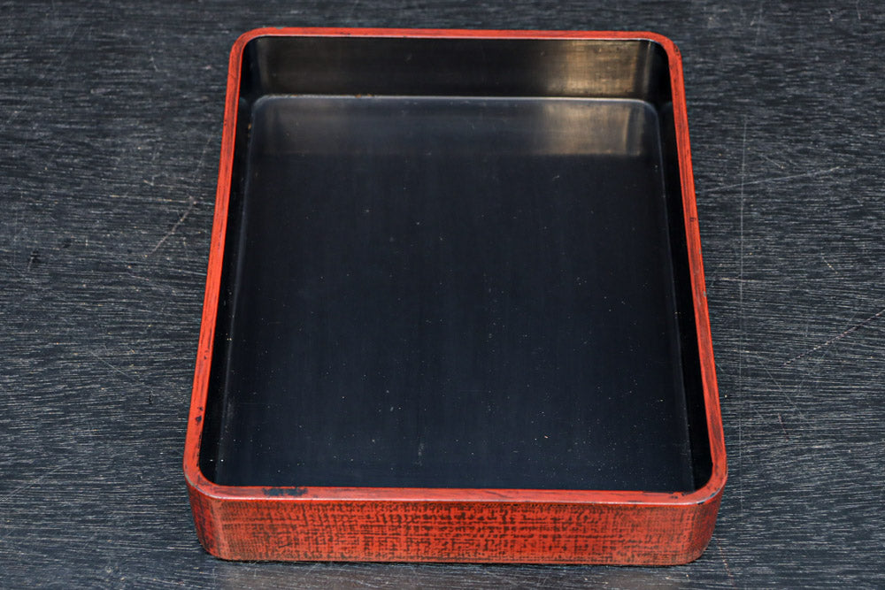 菊の花が美しく描かれた鎌倉彫の硯箱　DC8880