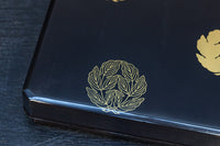 蒔絵の紋様が描かれた格調ある硯箱(共箱付き)　DC8881