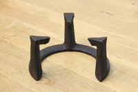 小振りながらも存在感ある五徳　DC8882