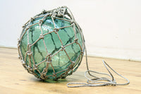 気泡入りの和ガラス球を縄で包んだ浮き球　DC8883