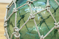 気泡入りの和ガラス球を縄で包んだ浮き球　DC8883