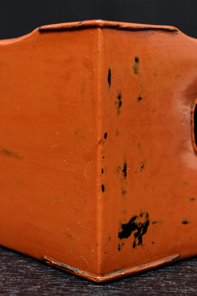 黒と朱のコントラストが映える根来塗のたばこ盆　DC8884　在庫10個