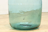 温かみある淡い色彩のレトロガラス大瓶(栓付き)　DC8886　在庫1組