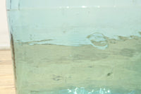 温かみある淡い色彩のレトロガラス大瓶(栓付き)　DC8886　在庫1組