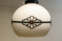 味わい深い菊菱装飾金具をまとうお椀型電笠　DC8894