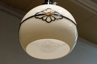 味わい深い菊菱装飾金具をまとうお椀型電笠　DC8894