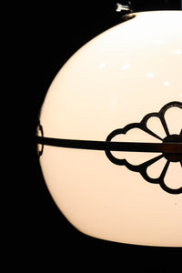 味わい深い菊菱装飾金具をまとうお椀型電笠　DC8894