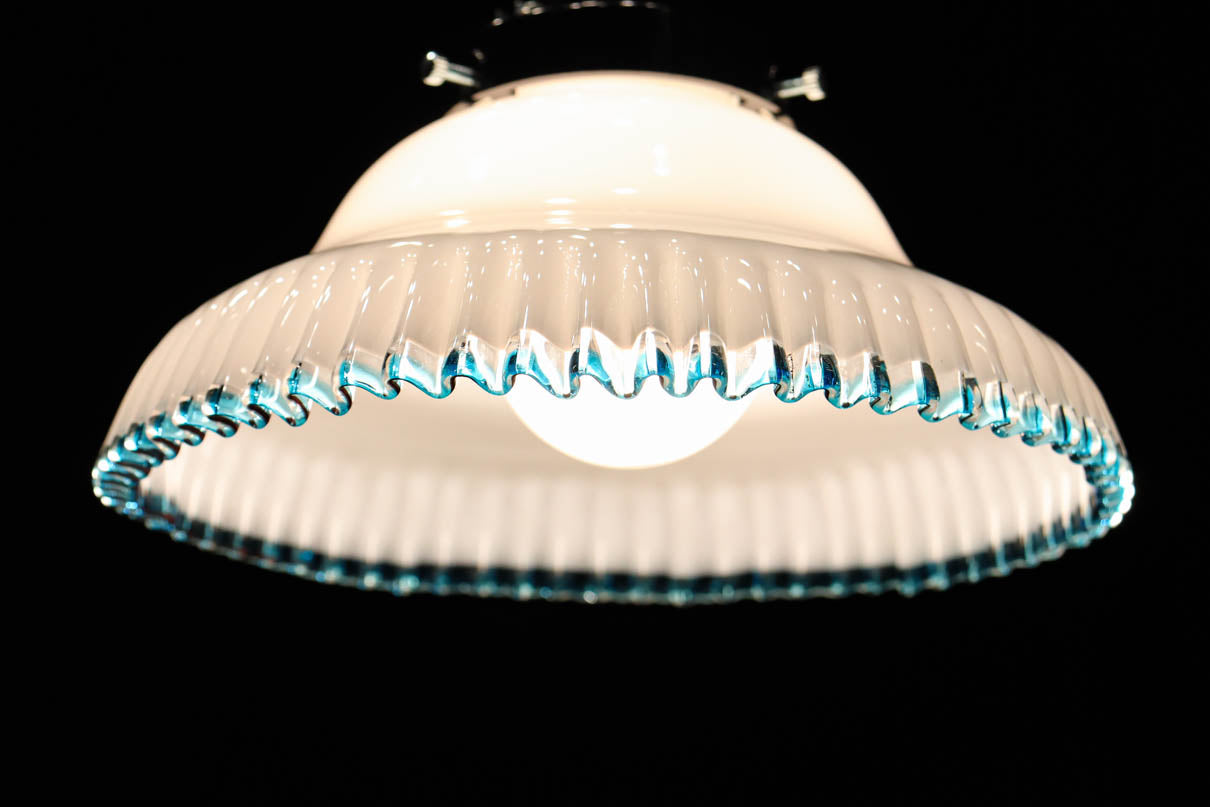 水色の縁取りが可愛らしい細やかなフリルの電笠　DC8896