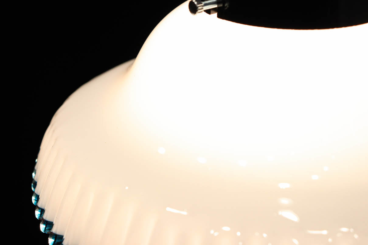 水色の縁取りが可愛らしい細やかなフリルの電笠　DC8896