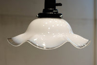 柔らかなフリルに透明の縁取りで上品な電笠　DC8897　