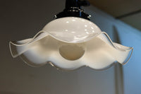 柔らかなフリルに透明の縁取りで上品な電笠　DC8897　