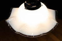 柔らかなフリルに透明の縁取りで上品な電笠　DC8897　