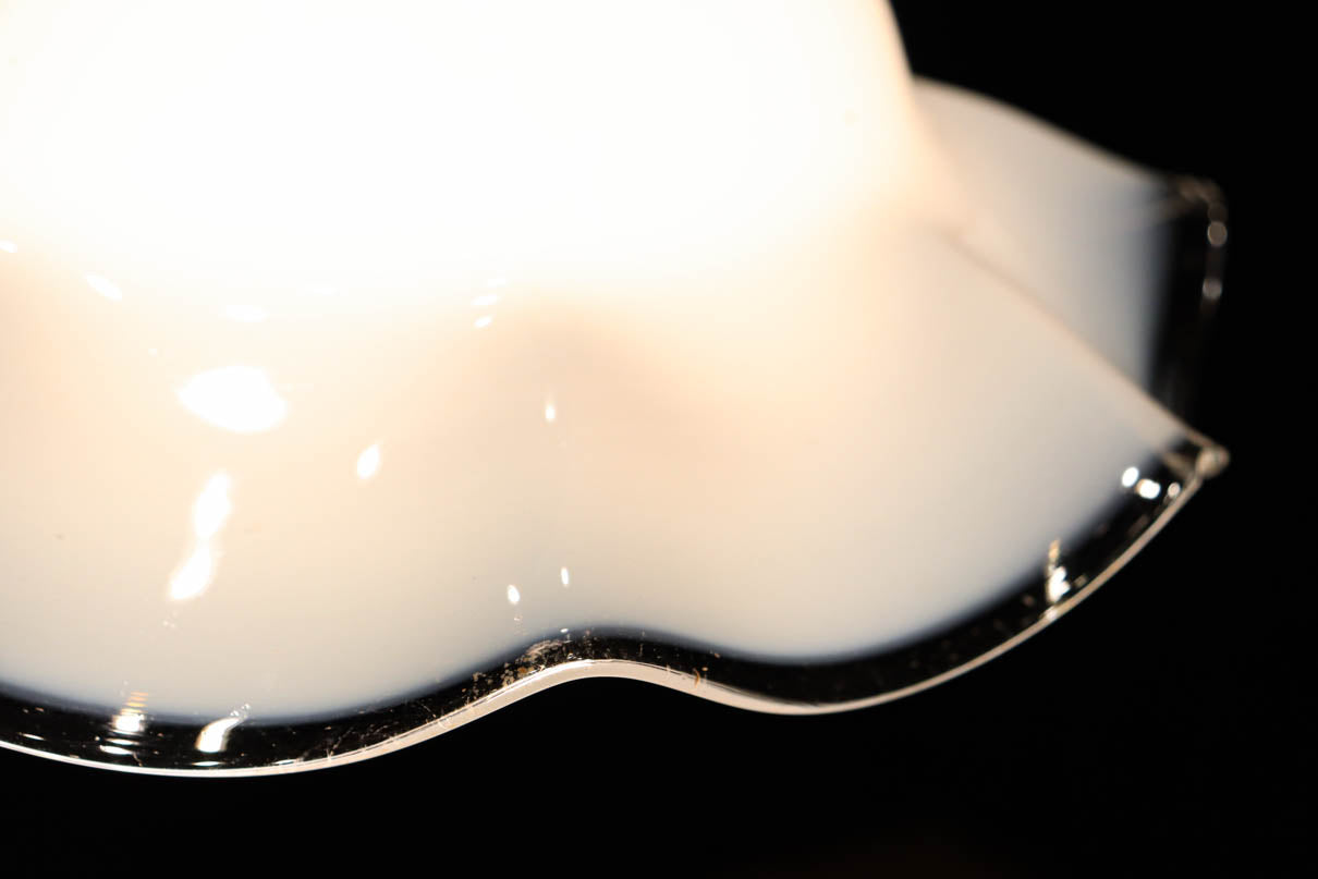 柔らかなフリルに透明の縁取りで上品な電笠　DC8897　