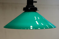 エメラルドグリーンで落ち着きあるレトロな電笠　DC8901