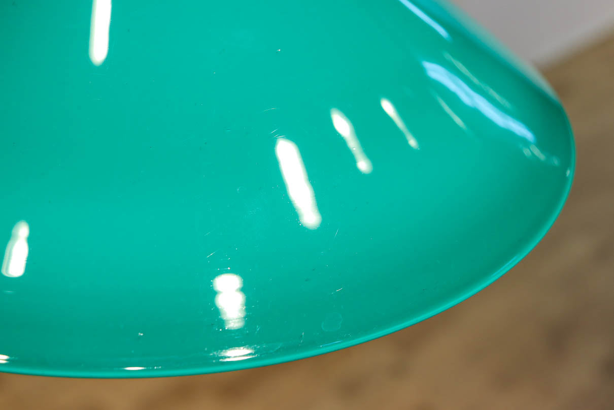 エメラルドグリーンで落ち着きあるレトロな電笠　DC8901