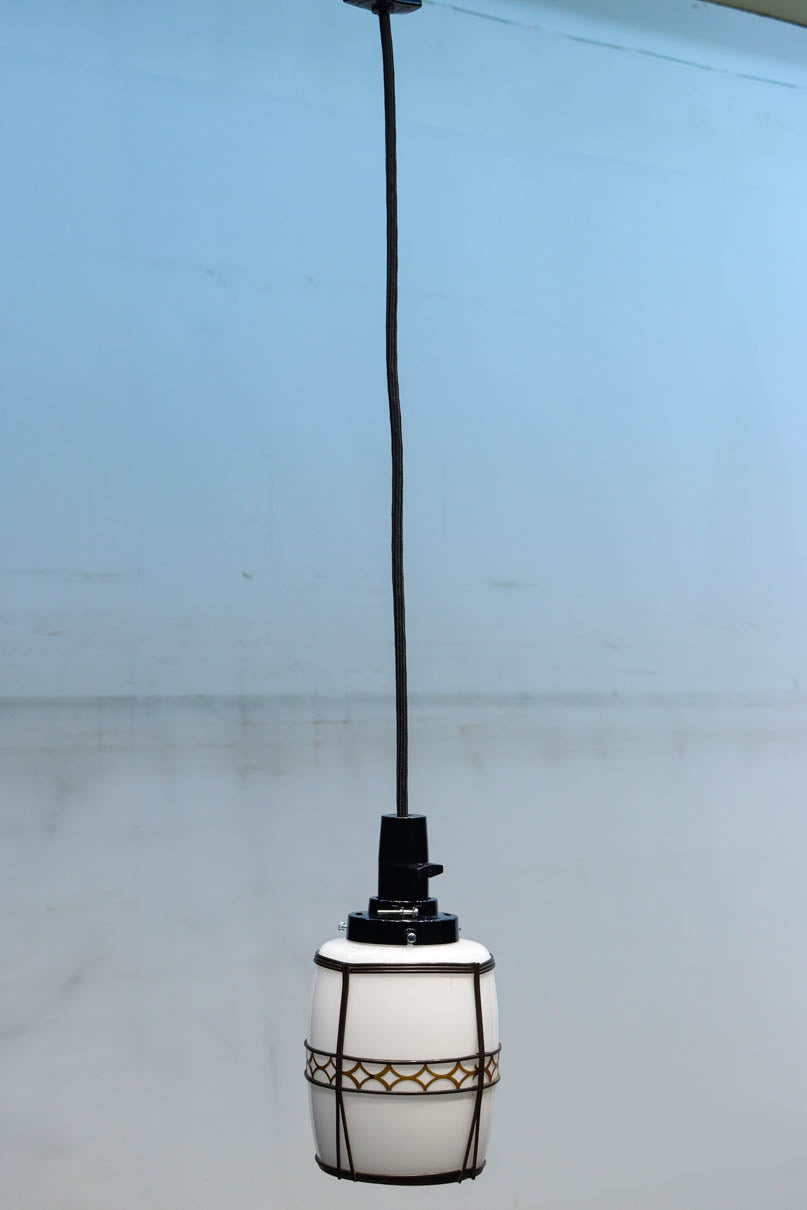 朱セルの和柄帯装飾でレトロな面持ちの電笠　DC8904