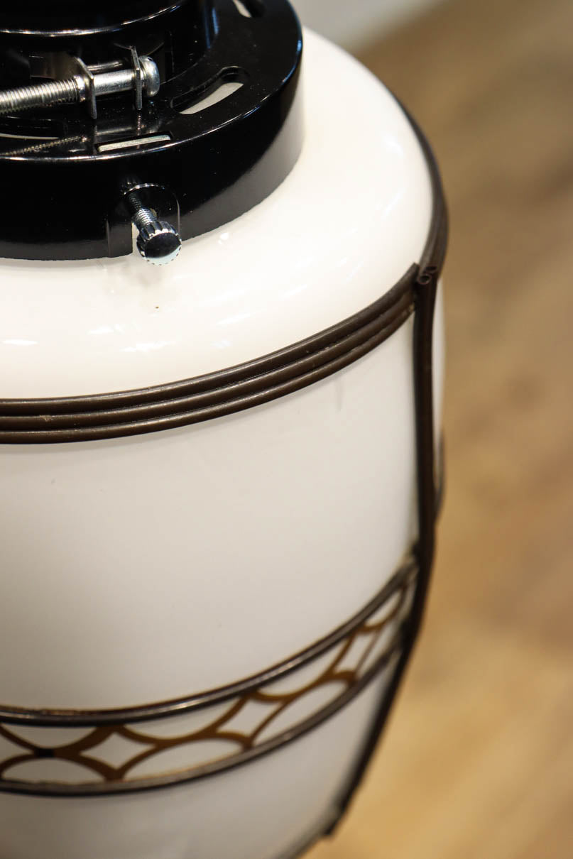 朱セルの和柄帯装飾でレトロな面持ちの電笠　DC8904