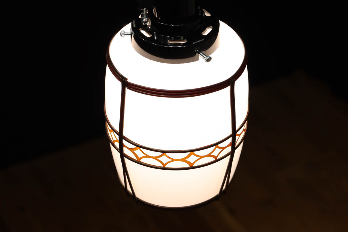 朱セルの和柄帯装飾でレトロな面持ちの電笠　DC8904