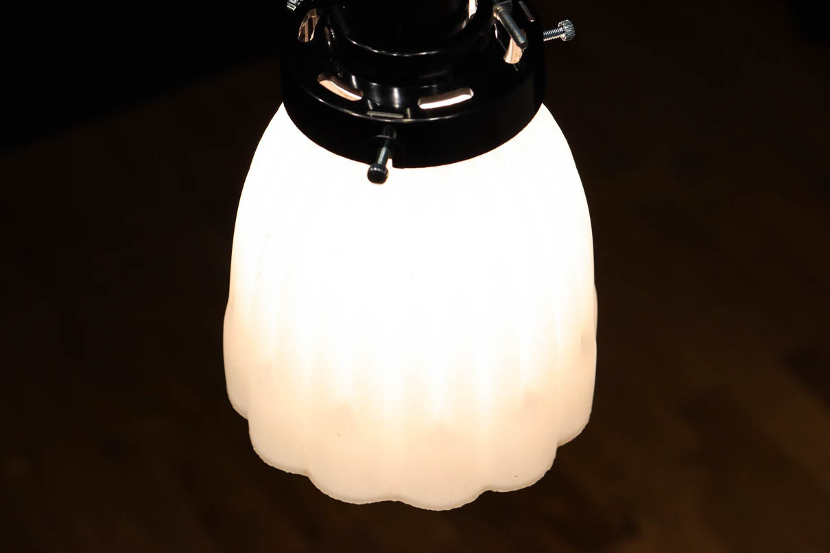 Pressed glass lampshade DC8905