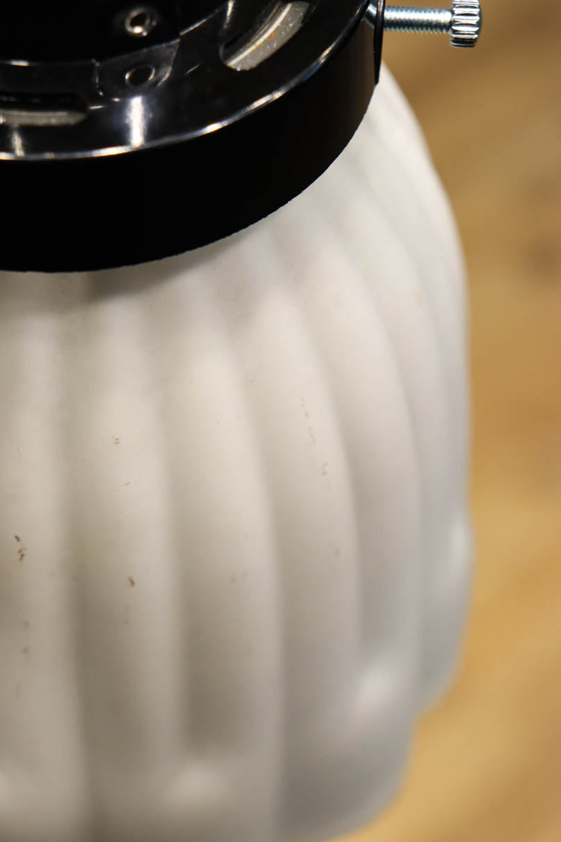 Pressed glass lampshade DC8905