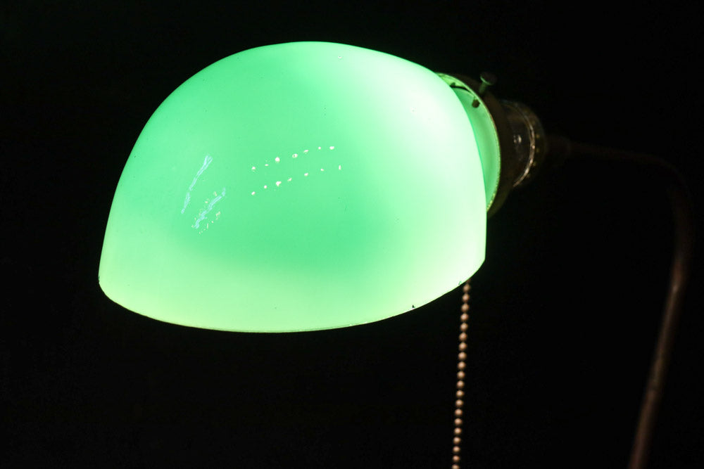 グリーン笠で和モダンな雰囲気ある電気スタンド　DC8906