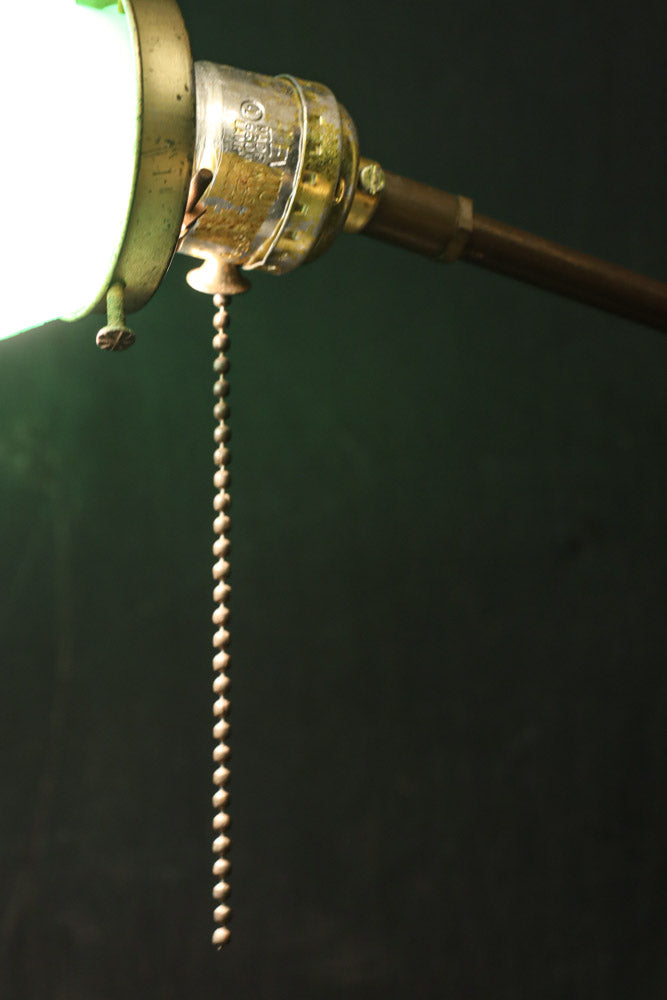 グリーン笠で和モダンな雰囲気ある電気スタンド　DC8906