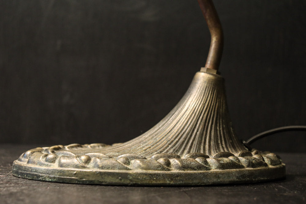 グリーン笠で和モダンな雰囲気ある電気スタンド　DC8906