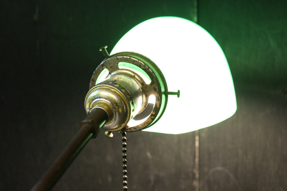 グリーン笠で和モダンな雰囲気ある電気スタンド　DC8906