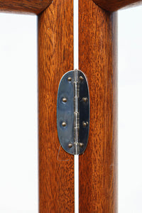 穏やかな色彩で風情溢れるフック付きの衣桁　DC8909