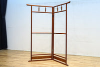 穏やかな色彩で風情溢れるフック付きの衣桁　DC8909