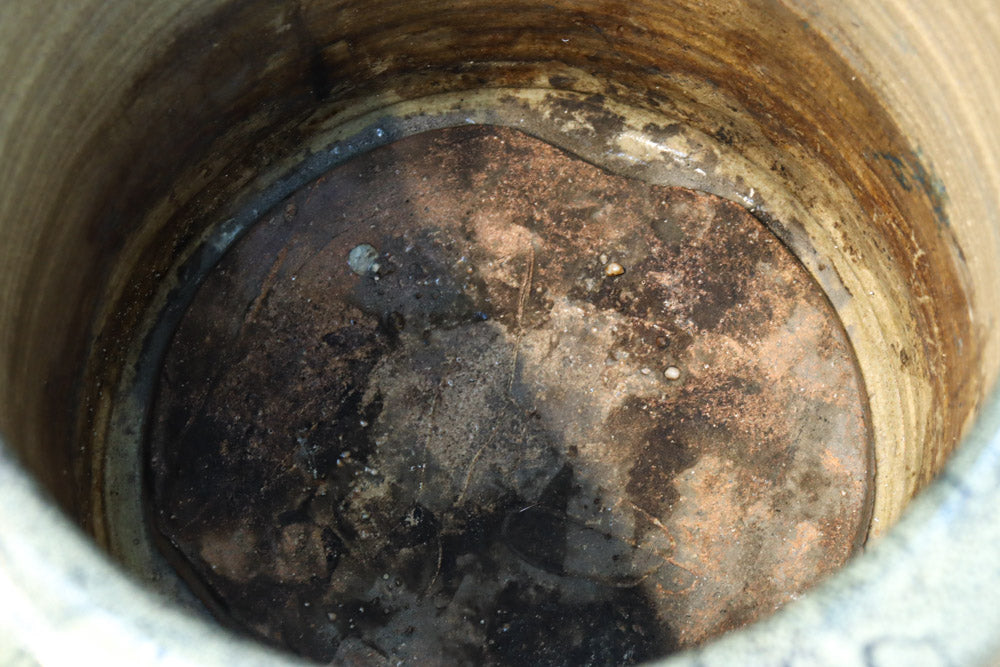 ガーデニングなどの花器にされても素敵な陶器製立ち火鉢　DC8910