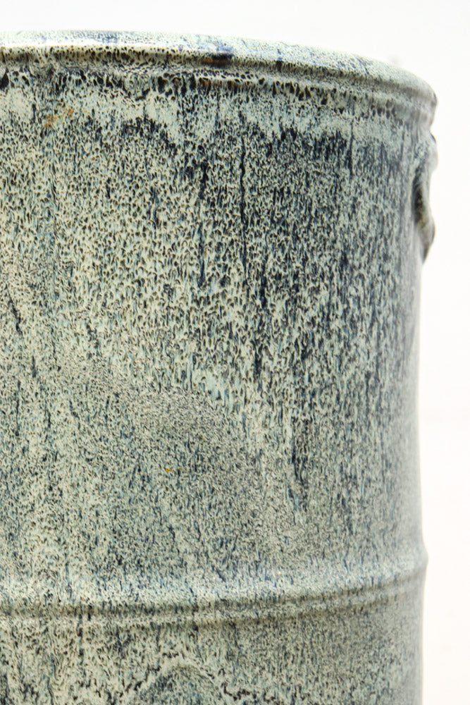 ガーデニングなどの花器にされても素敵な陶器製立ち火鉢　DC8910